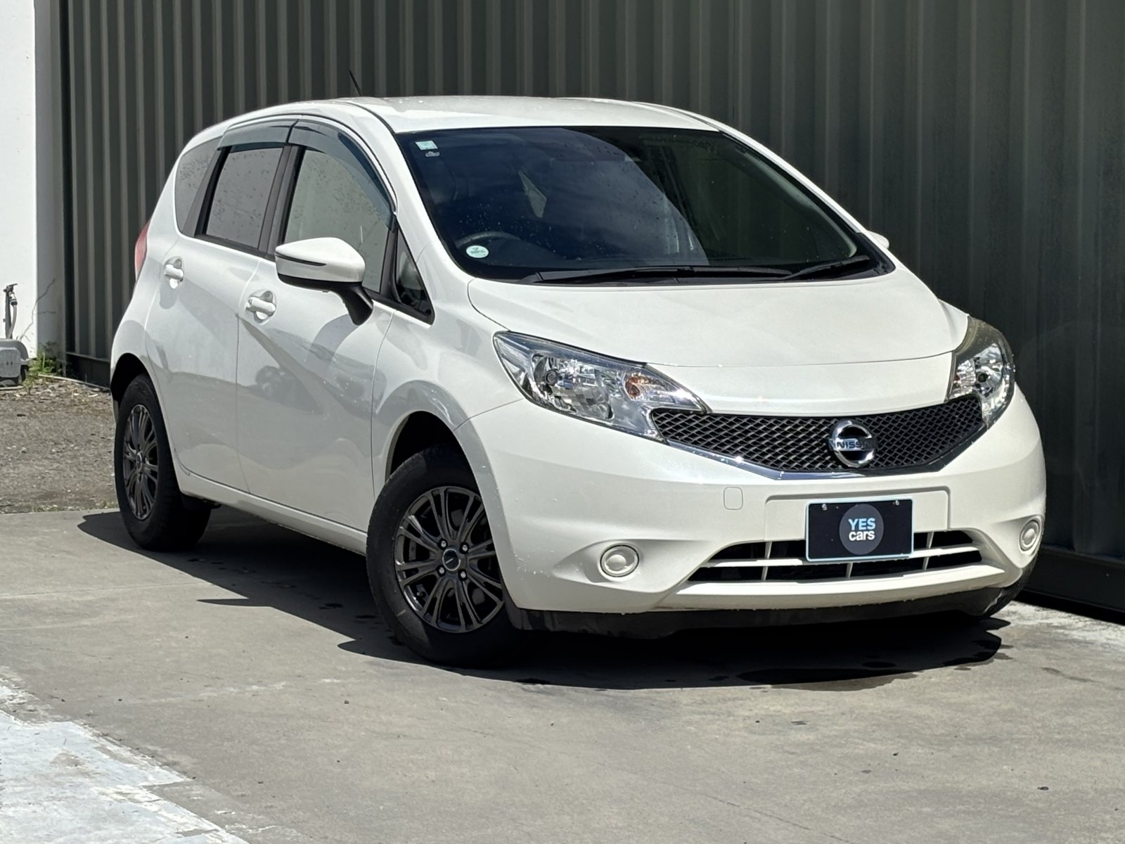 2015 NISSAN NOTE X