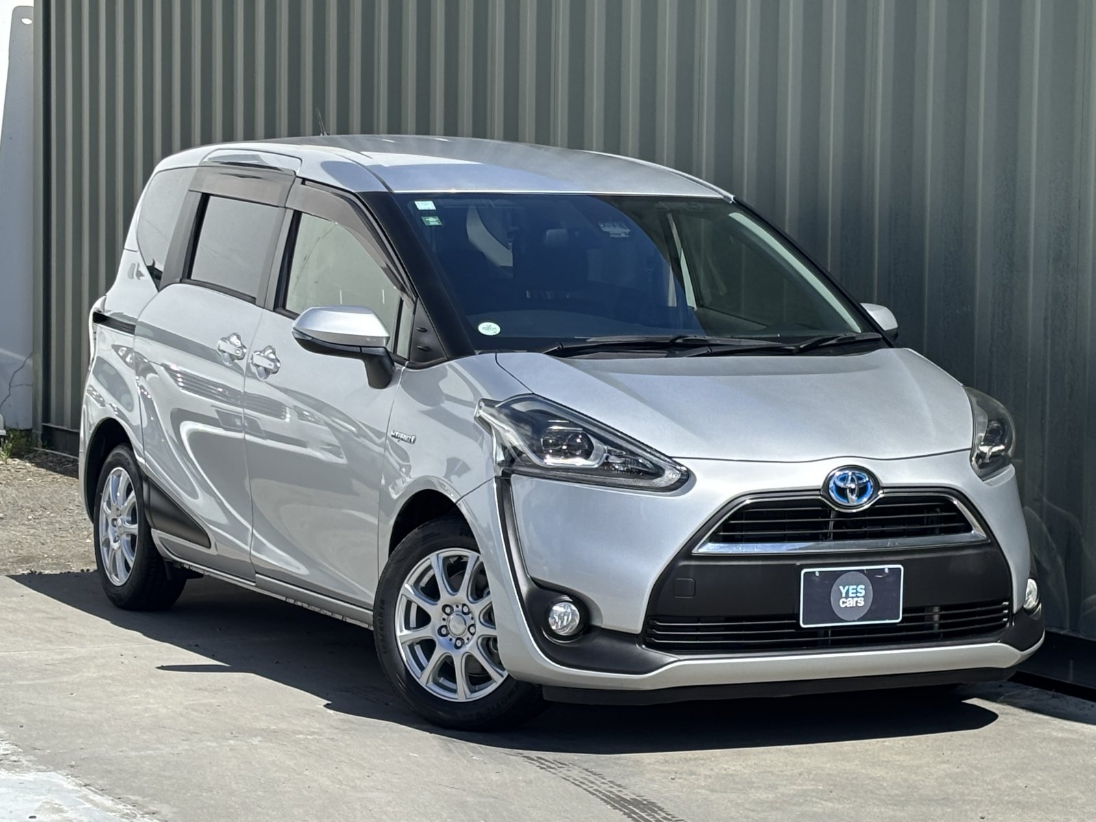 2015 TOYOTA SIENTA Hybrid G 7 Seats