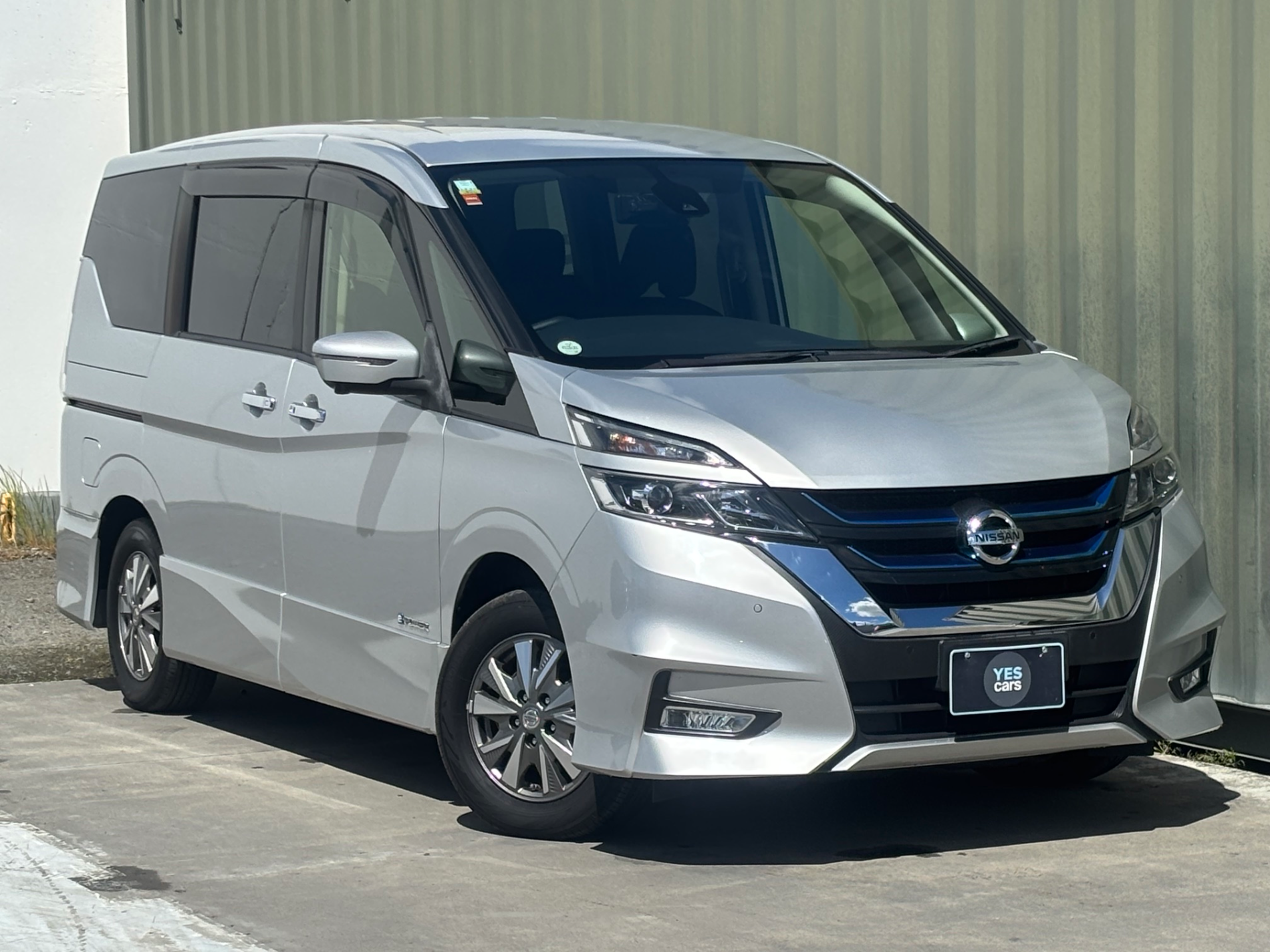 2018 NISSAN SERENA Highway Star V