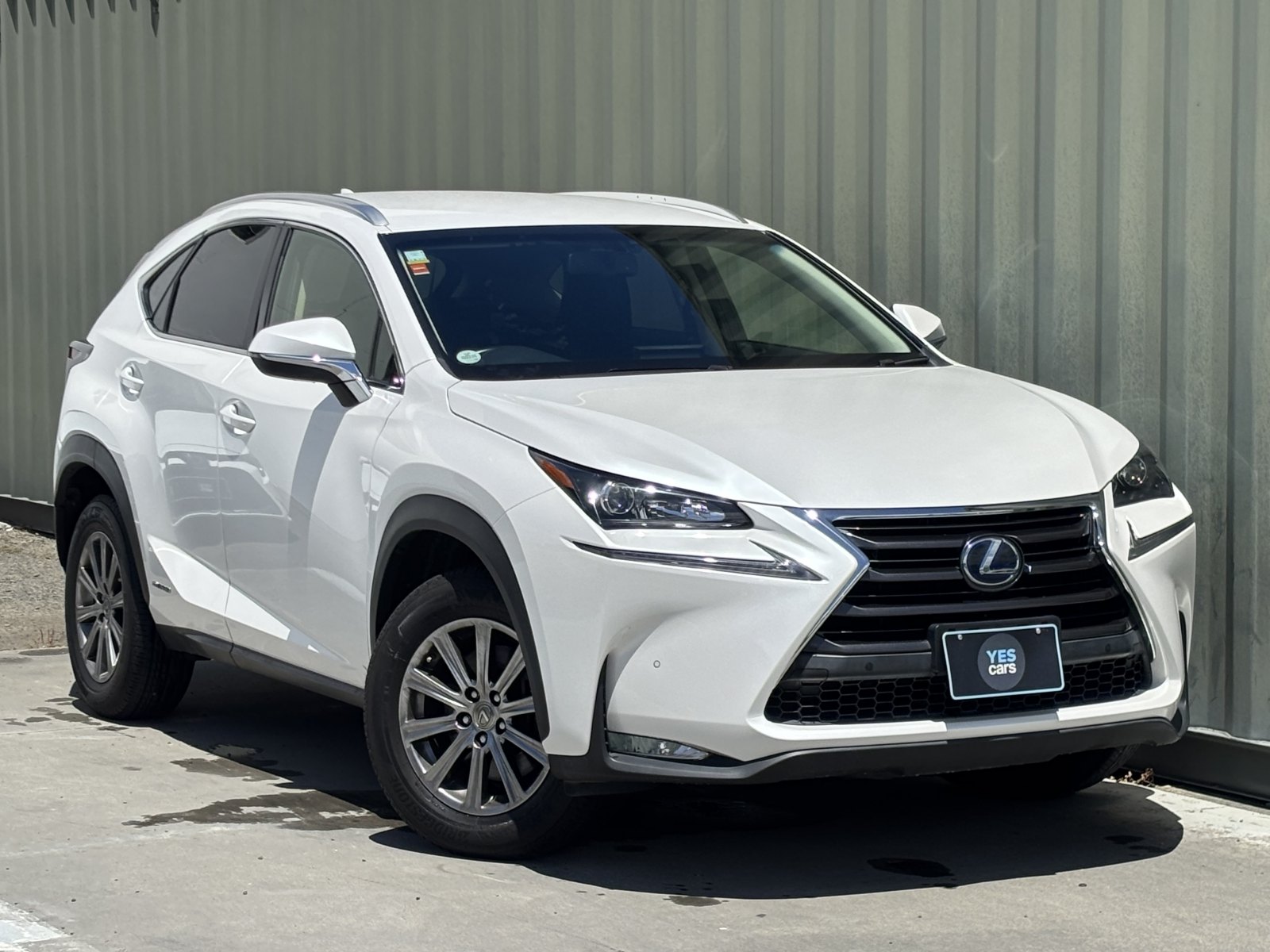 2016 LEXUS NX 300h Hybrid