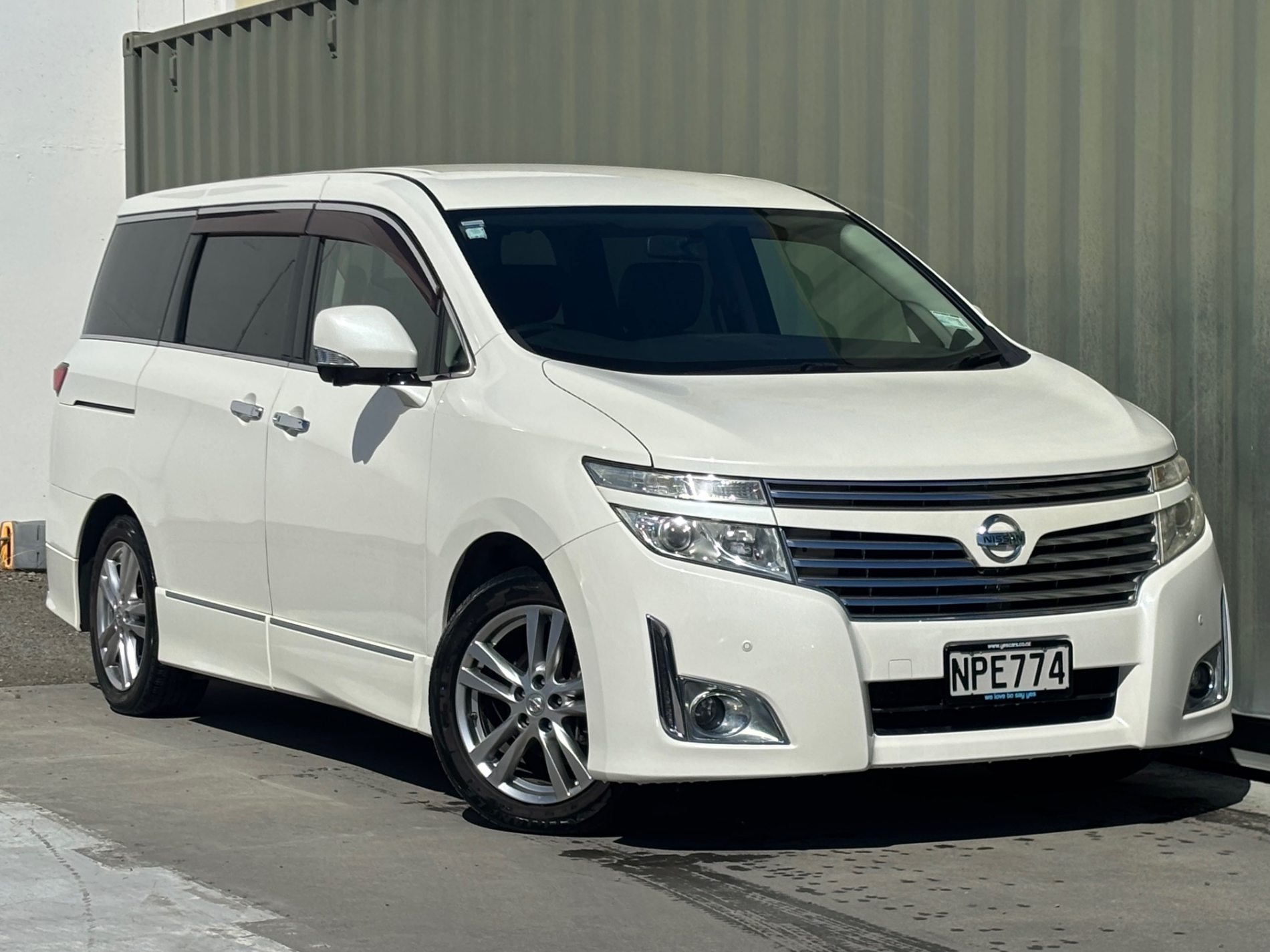 2011 Nissan ELGRAND Highway Star 7 Seat