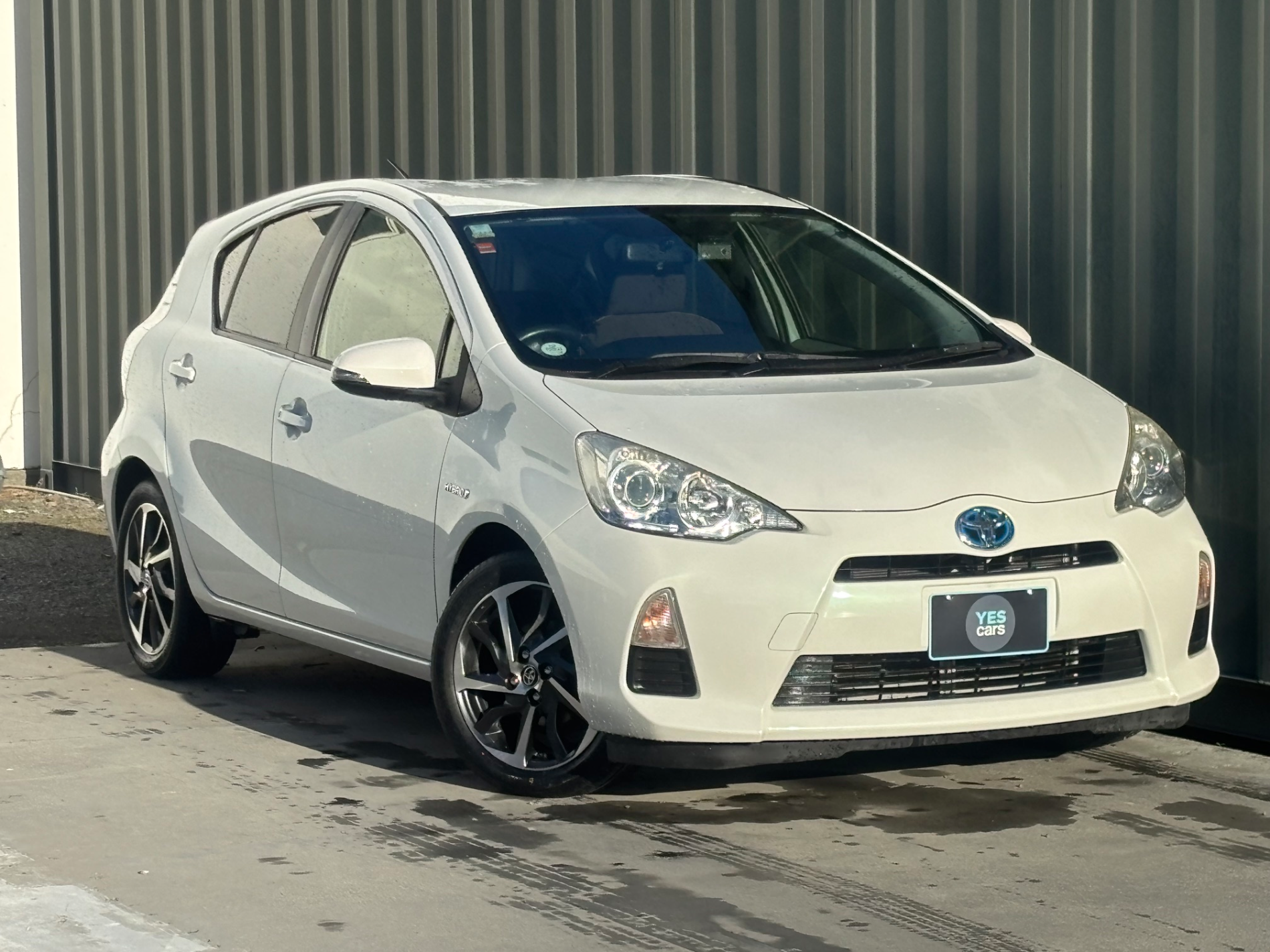2013 TOYOTA AQUA Hybrid G Push Start