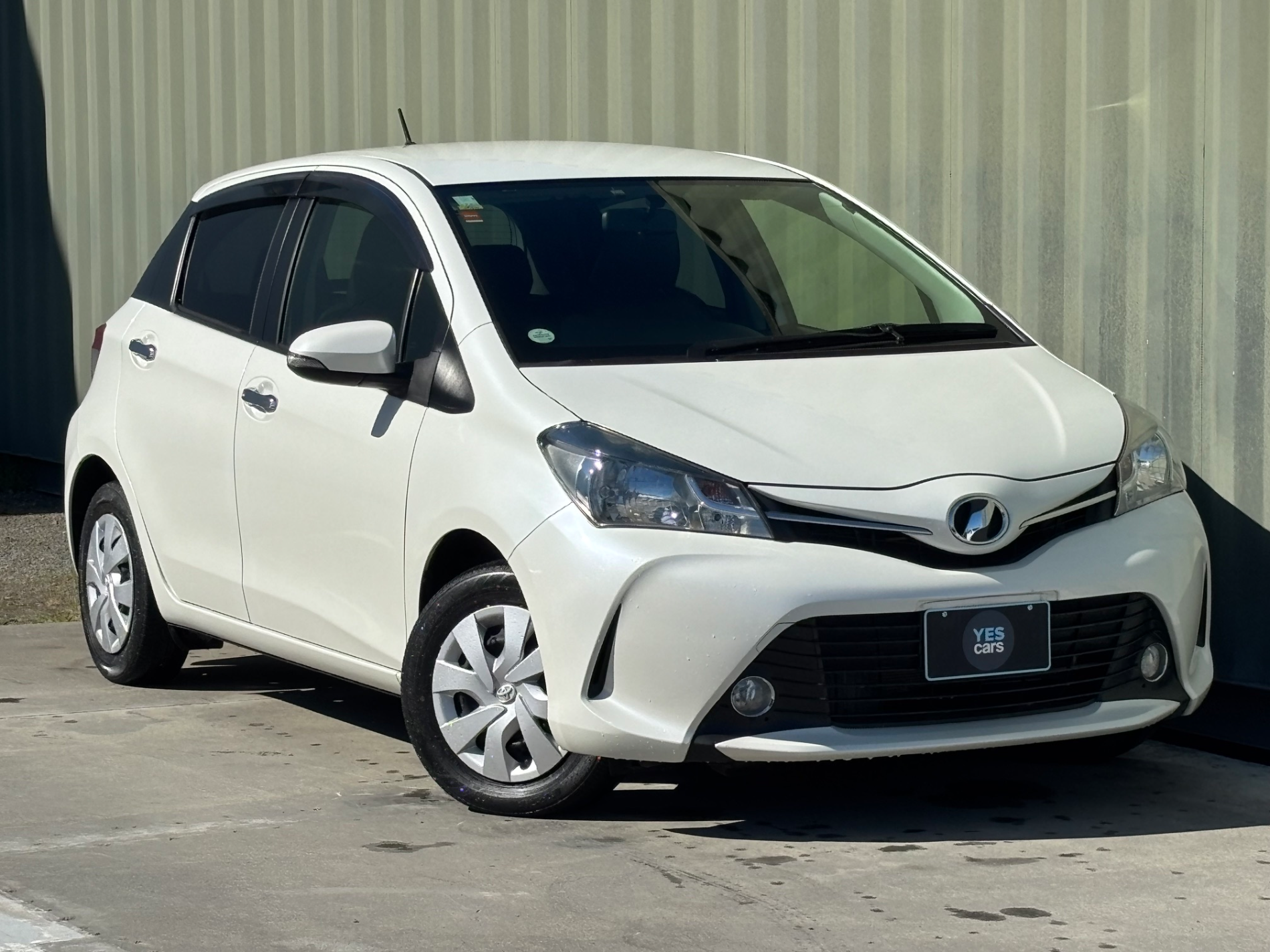 2015 TOYOTA Vitz 1.0F Smart Style Push Start